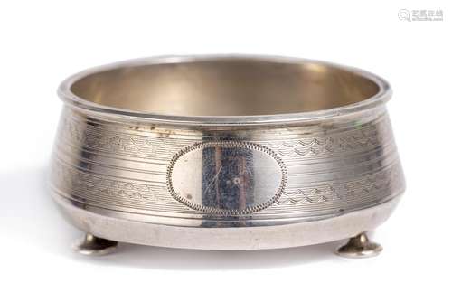 Salière tripode en argent russe de Saint-Petersbourg de 1872 à 84 zolotniks maître [...]