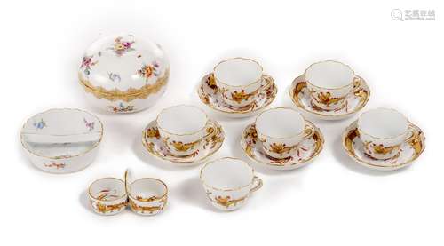 Meissen, ensemble de porcelaines composé d'une partie de service à café à décor [...]