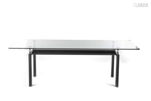 Le Corbusier & Charlotte Perriand, table LC6, création de 1928, piètement en acier [...]
