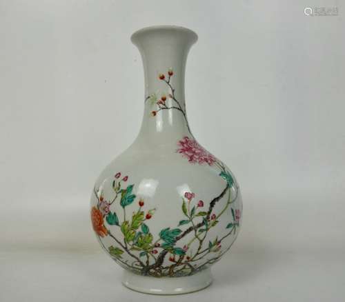 A FAMILLE ROSE VASE, JIANGQING MARK