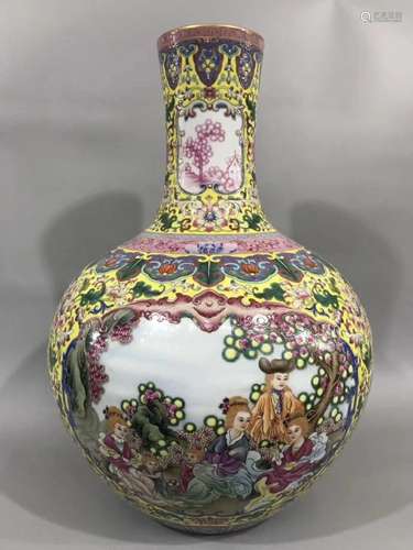 A FAMILLE ROSE BOTTLE VASE, QIANLONG MARK