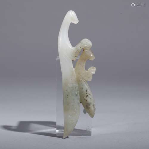 AN ARCHAIC JADE CARVED MANTIS