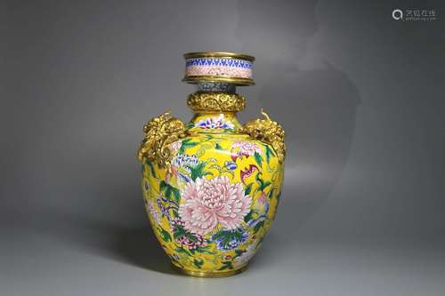 A CLOISONNE ENAMEL VASE, YONGZHENG MARK