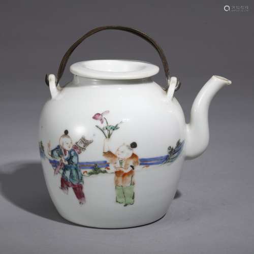 A CHINESE FAMILLE ROSE TEAPOT