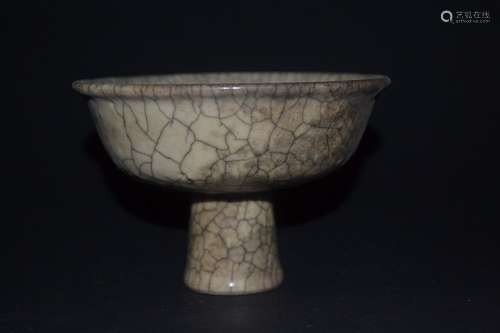 A GE YAO HIGH-STEM CUP