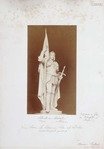 Friedrich Christian Ferdinand Brockmann (nach Hermann Hultzsch), Zwei Ansichten von Statuetten von Albrecht dem Beherzten und Sidonie von Boehmen. 1875.