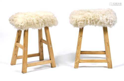 PAIR OF STOOLS WITH SHEEPSKIN,