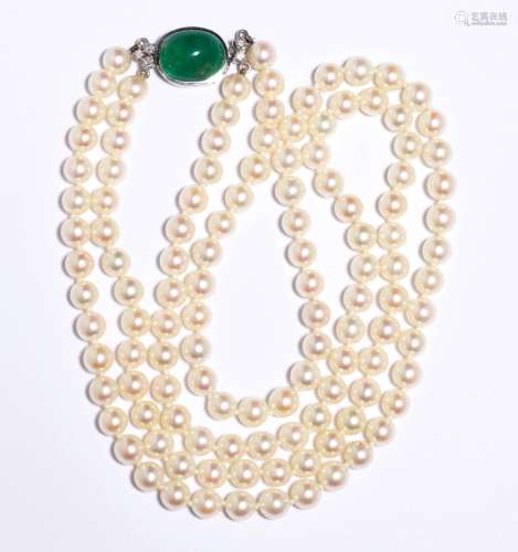 PEARL, EMERALD AND DIAMOND NECKLACE.