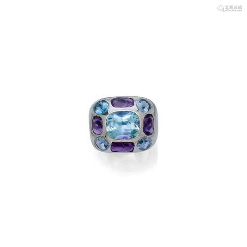 AQUAMARINE, SAPPHIRE AND AMETHYST RING, probably by CHANEL, ca. 1990.