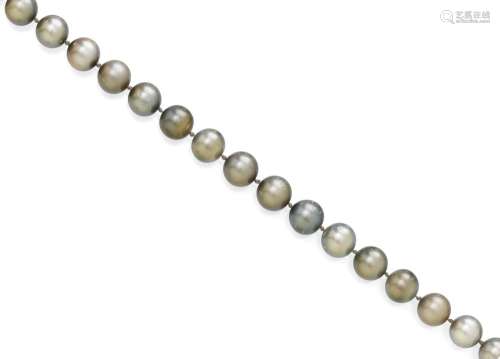 TAHITI PEARL AND DIAMOND NECKLACE.