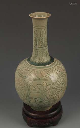 A YAO ZHOU KILN FLOWER CARVING LONG NECK VASE