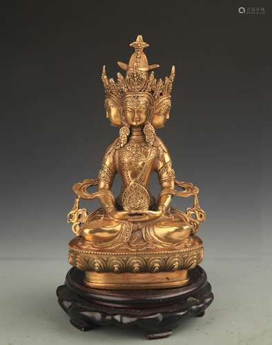 A FINELY CARVED TIBETAN BUDDHISM MAHA-VAIROCANA STATUE