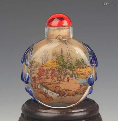 A LANDSCAPE PAINTED GLASS SNUFF BOTTLE