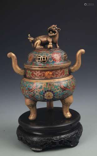 A FINE BRONZE CLOISONNE ENAMEL ANIMAL TOP AROMATHERAPY