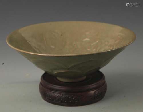 A YAO ZHOU KILN LOTUS CARVING PORCELAIN BOWL