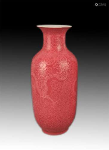 A ROUGH RED COLOR GLAZED DRADON VASE