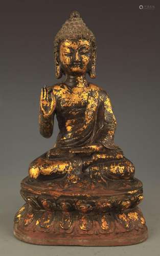 A FINE BRONZE TIBETAN DAINICHI BUDDHA FIGURE