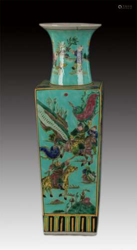 A GREEN GROUND FAMILLE ROSE SQUIRE PORCELAIN VASE