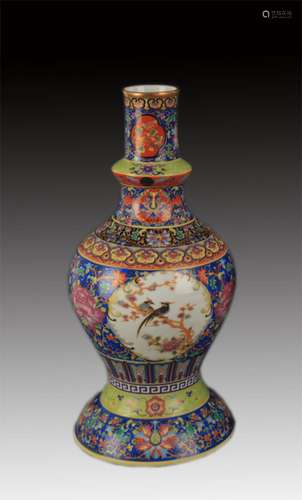 A ENAMEL COLOR FLOWER AND BIRD PORCELAIN VASE