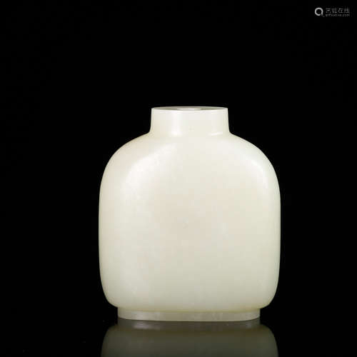 WHITE JADE SNUFF BOTTLE