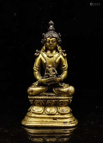 CHINESE GILT BRONZE FIGURE OF BUDDHA