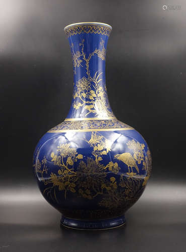 CHINESE GILDED BLUE GLAZED BOTTLE VASE