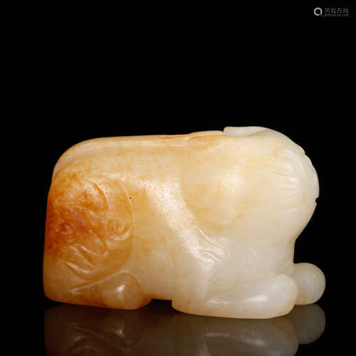 WHITE JADE CARVED BEAST