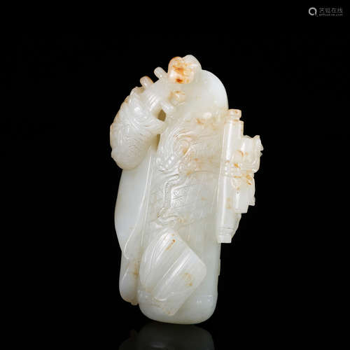 WHITE JADE CARVED PENDANT