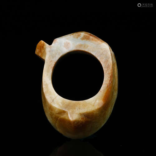 JADE CARVED ARCHER'S RING