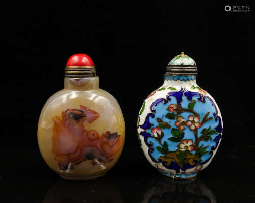 SET OF 2 CHINESE SNUFF BOTTLES