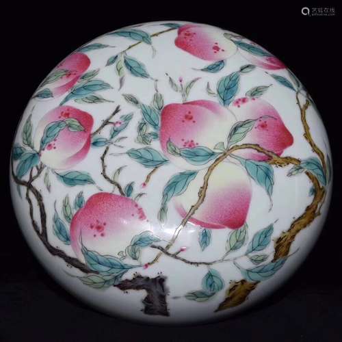 A CHUANGHUI PERIOD PEACH PATTERN FAMILLE ROSEPLATE