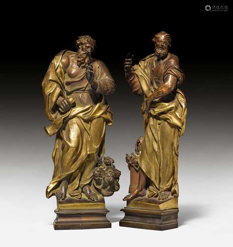 PAIR OF FIGURES (EVANGELISTS?) IN 3/4 RELIEF,