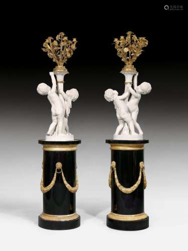 PAIR OF IMPORTANT CANDELABRAS ON A BASE,