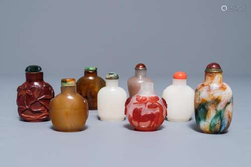 Eight various glass snuff bottles, 19/20th C.