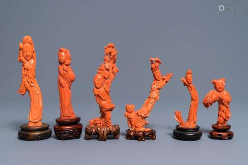 Six Chinese carved coral figures on wooden stands, 19/20th C.