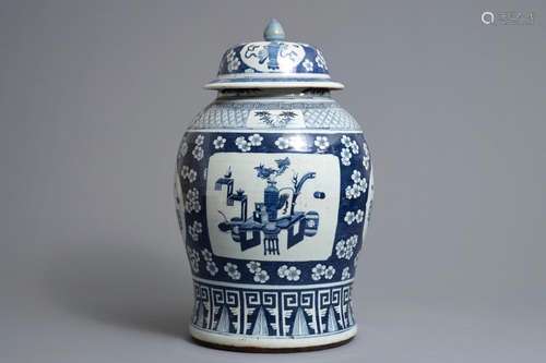 A large Chinese blue and white vase and cover with 'antiquities' design, 19th C.