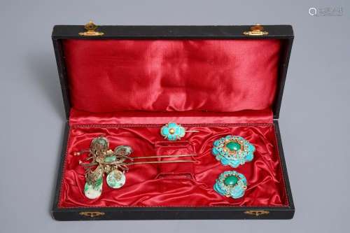 Four Chinese silver, jade and kingfisher feather ornaments, 19/20th C.