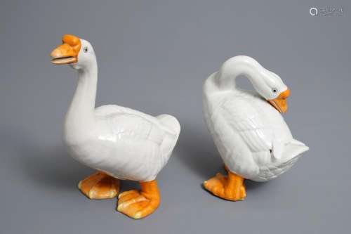 A pair of Chinese models of geese, Qianlong/Jiaqing
