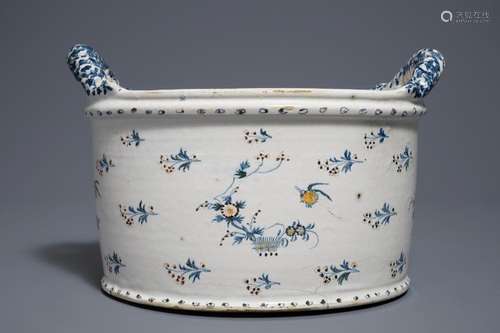 A Brussels faience 'La haie fleurie' rope twist handles basin or cooler, 18th C.