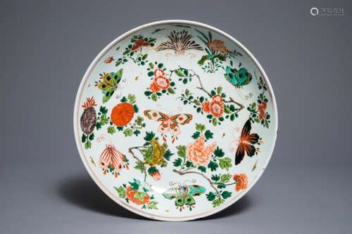 A Chinese famille verte dish with butterflies among blossoms, Kangxi