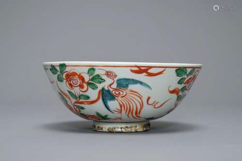 A Chinese Swatow 'dragon and phoenix' bowl, Ming