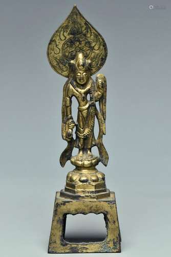 A SUI DYNASTY GILT BRONZE FIGURE OF BODHISATTVA