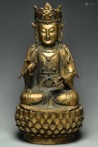 LARGE MING DYNASTY GILT BRONZE FIGURE OF GUANYIN