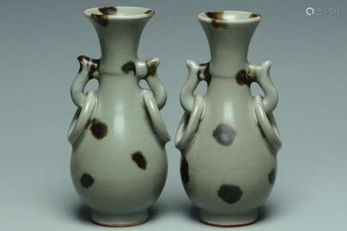 A PAIR OF YUAN DYNASTY LONGQUAN SPOTTED VASES