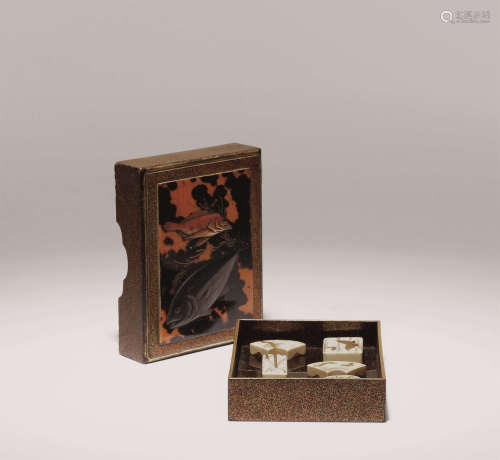 玳瑁绘金彩宝物盒