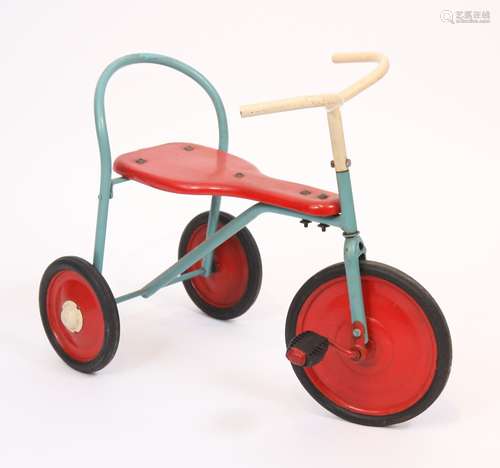 TRICYCLE D'ENFANT EN TOLE PEINTE 1950/60 Restaura...