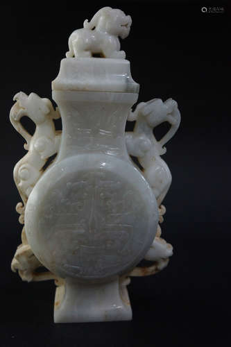 A GU JADE JADE VASE