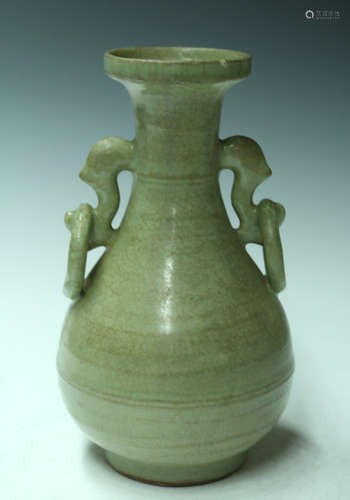 LONGQUAN CELADON DOUBLE EAR VASE