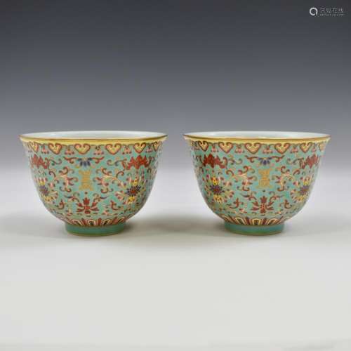 PAIR XIANFENG FAMILLE ROSE CUPS