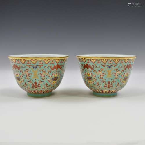 PAIR XIANFENG FAMILLE ROSE CUPS